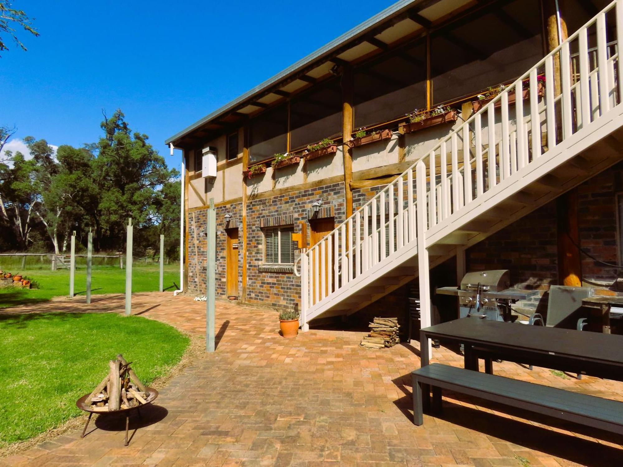 Pilliga Pottery Creative Farmstay クーナバラブラン エクステリア 写真